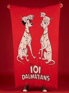 Cakeworthy Disney 101 Dalmatians Puppies Woven Knit Throw Blanket Red NEW